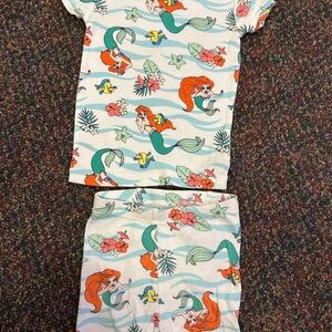 GAP Kids Pajama Set with Mermaid and Fish Print - Green and Orange